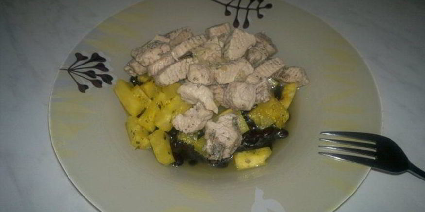 Рецепт бобовой похлебки с индейкой, ананасом и сельдереем