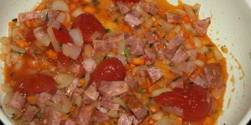 чечевичная похлебка с сальчичоном