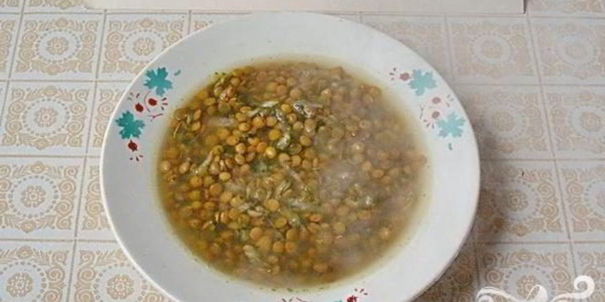 Рецепт чечевичной похлебки с сельдереем и шпинатом