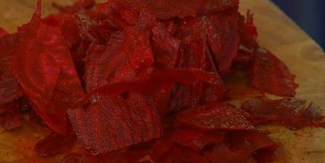 чечевичная похлебка со свеклой и шпинатом