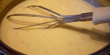 похлебка с семгой и шпинатом под домашним слоеным тестом очарована, околдована