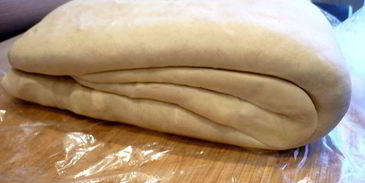 похлебка с семгой и шпинатом под домашним слоеным тестом очарована, околдована