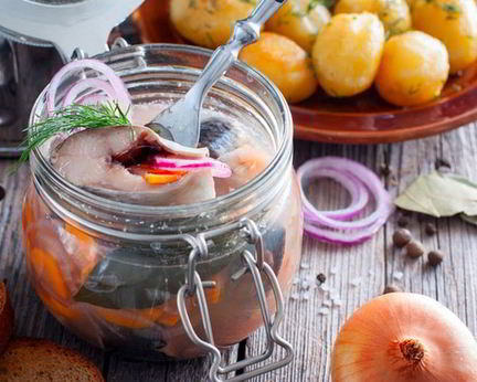 Консервы из скумбрии в соусе рассольник