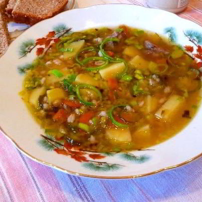 Рассольник Ленинградский с мясом перловкой и огурцами