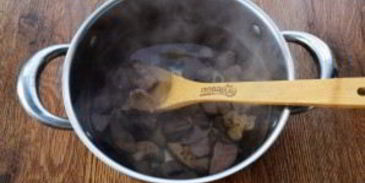 рассольник с гусиными потрошками