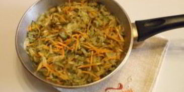 рассольник с перловкой и солеными огурцами