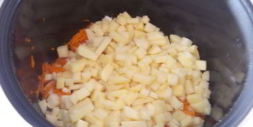 рассольник в мультиварке с перловкой