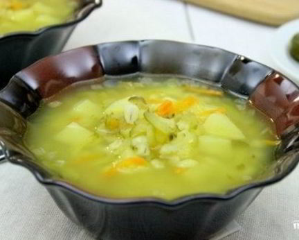 Вегетарианский рассольник с перловкой