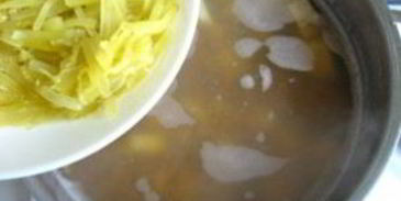 вегетарианский рассольник с перловкой