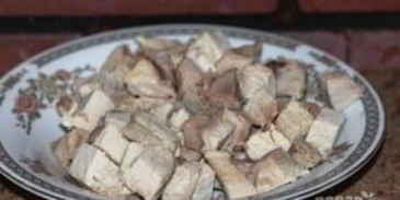 кислые щи из квашеной капусты с грибами