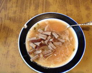 Кислые щи со свининой