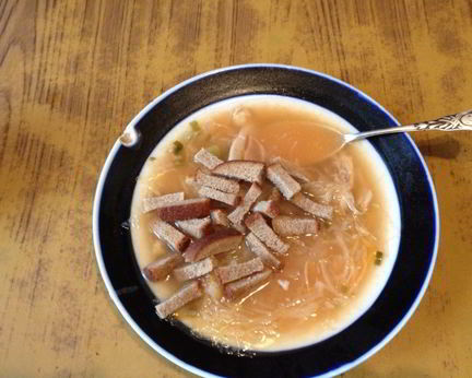 Кислые щи со свининой