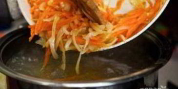 щи из кислой капусты