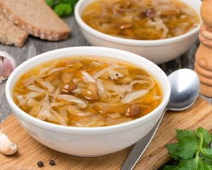 Щи из квашеной капусты с грибами