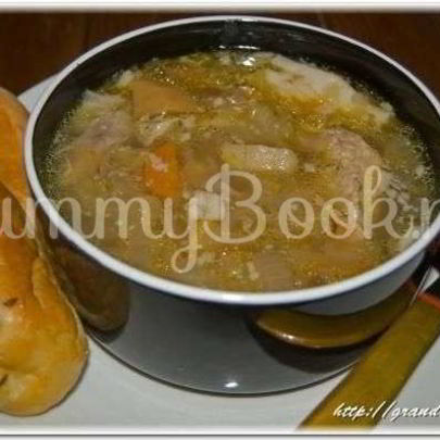 Щи из квашеной капусты со свининой