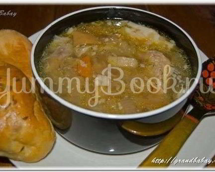 Щи из квашеной капусты со свининой