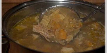 щи из квашеной капусты со свининой