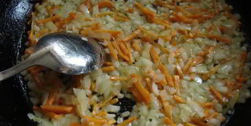 щи кислые на курином бульоне