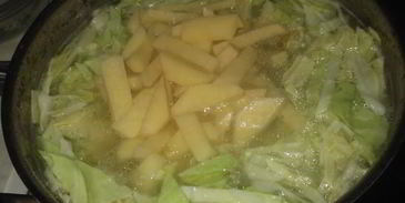 щи на курином бульоне с шампиньонами