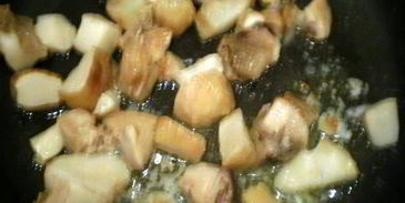 щи с говядиной и грибами