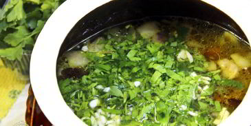 щи с курицей и грибами