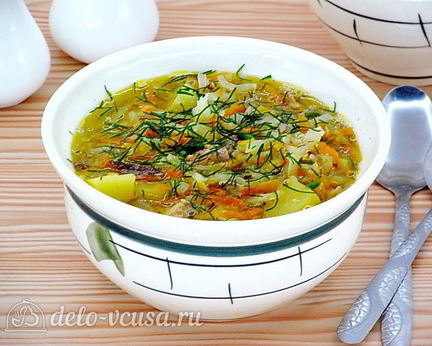 Щи с рыбными консервами