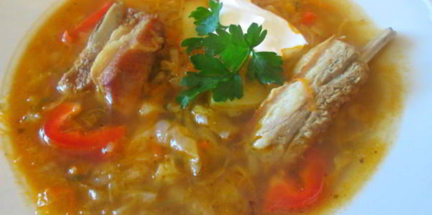 Рецепт щей со свиными ребрами и яблоком