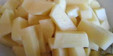 щи со свиными ребрами и яблоком