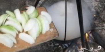 шурпа из говядины на костре