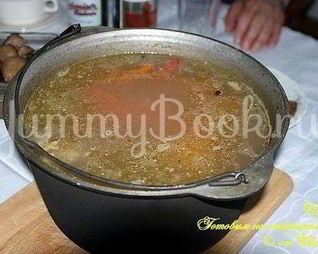 Шурпа в котле