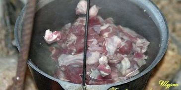 шурпа в котле