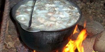 шурпа в котле