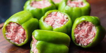 суп с фаршированными перцам дулма-шурпа