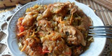 солянка из капусты с мясом свинины