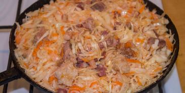 солянка из квашеной капусты с мясом