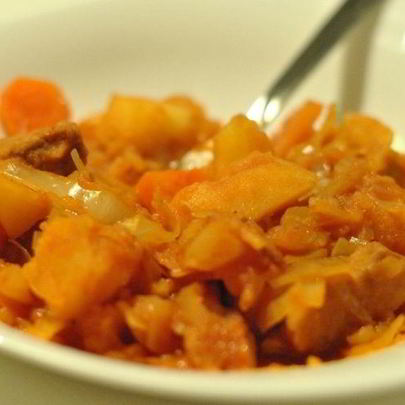 Солянка из свежей капусты с картошкой