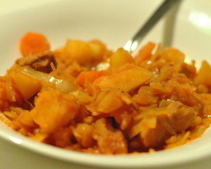 Солянка из свежей капусты с картошкой