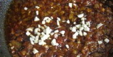 солянка по-домашнему с колбасой