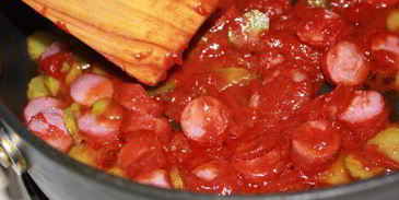 солянка с говяжьим сердцем и охотничьими колбасками