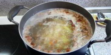 солянка с маслинами