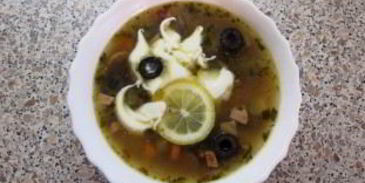 солянка с маслинами