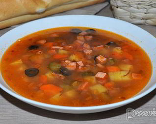 Солянка с тушенкой