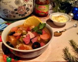 Солянка сборная мясная по-домашнему