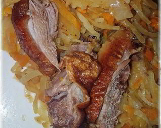 Утка с капустой