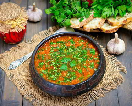 Суп харчо из курицы классический с томатной пастой и кинзой