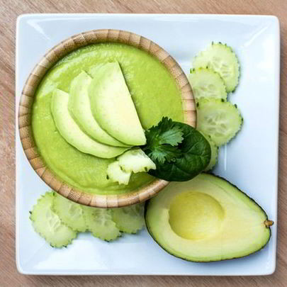 Летний суп-пюре с авокадо и огурцами