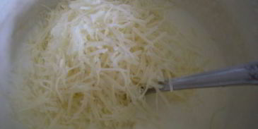 суп-пюре из брокколи с сырным сливочным соусом