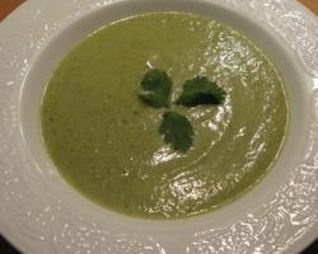 Суп-пюре из кабачков с кинзой