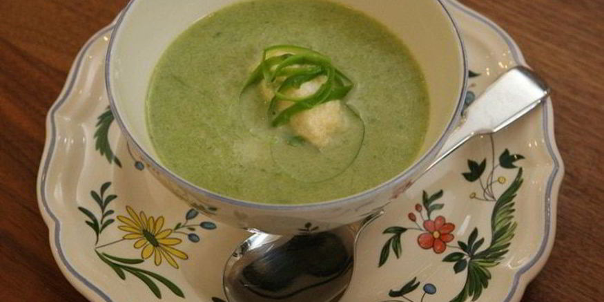 Рецепт супа-пюре из спаржи с клецками из феты