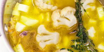 суп-пюре с куриной печенкой и цуккини